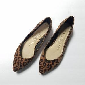 Chinese Laundry Animal Print Flats, size 6